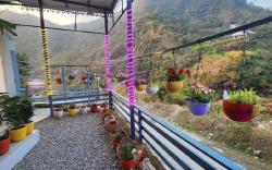 Sumit Home Stay and Cafe