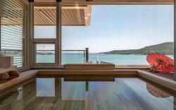 Moon bay pool villa