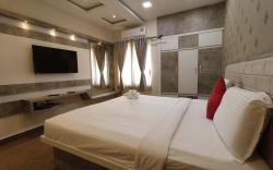 SR BOUTIQUEE STAY