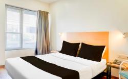 Collection O Pune Mandai Metro Station