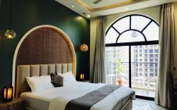 Cozycostays-2|Top Floor|Omaxe |near Ekana Stadium