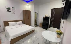D1 - 1BR balcony – Walk to Ben Thanh & Bui Vien