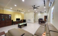 Vintage Co-Living 2Storey Haus @BM
