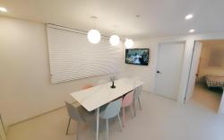 NEW : Queen Bed 5, 3room, 10 people, DMC subway