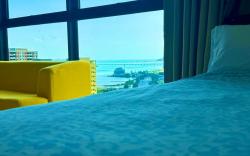 Luxury Five queen bed apartment sea&city Netflix