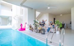 Sukhumvit Happy house with KTV 11