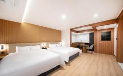 Hound Hotel Jeonju Ajung District