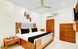 Hotel O The Royal INN