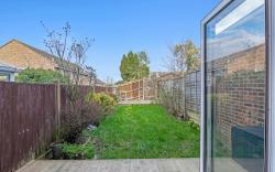 Welling, Modern 2 Bed House, Free Parking & Wifi