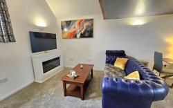 Luxury Charming Retreat, Dogs too