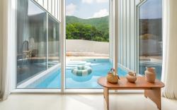 Laetari Pension, Gyeongju