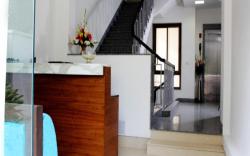 Stately Suites - MG Road