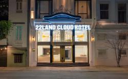22 Land Hotel