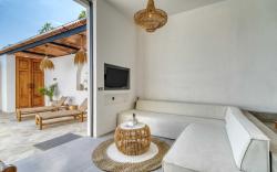 Avasa Villa C1 : Brand New 1BR in Berawa, Bali.