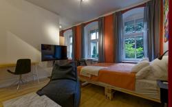 Apartment 3 next to Warschauer Platz and the Spree