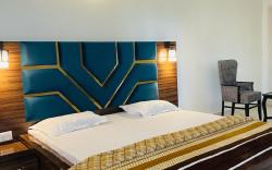 Four Bedroom Apartment ( Pine Wood )