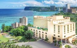 Holiday Resort & Spa