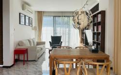 清迈四卧轻奢泳池别墅 打车10分钟到古城