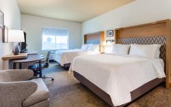 Holiday Inn & Suites Cedar Falls-Waterloo Event Ctr By IHG