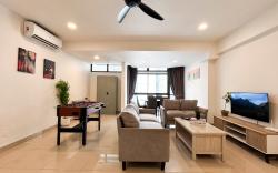 Fahrenheit Suites ModernSuite 16Pax PavilionKL 07