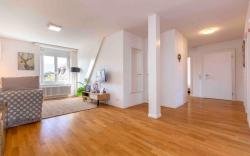 Apt 5B: Guest Fav - Downtown 2-BR Loft Apartment