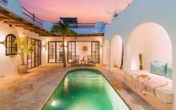 Peaceful 2BR Villa Canggu w/Rooftop & Rice Field