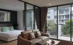 Apartment 1 bed 3rd floor with poolview