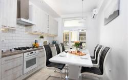 Luxury Apartment with Aircondition&Sauna!