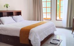 Amini Guest House