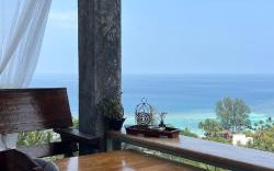 View Point House: 50% April-May Discount!