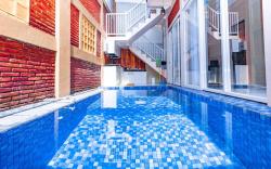Villa Triplet 1 with Private Pool and Rooftop