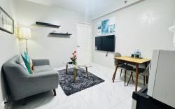 Skyline & Sunset Bliss at Monarch Parksuites 1616