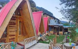 Earthen Pods: Rustic Mud House & Cozy Huts