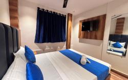 Hotel Lavish Park