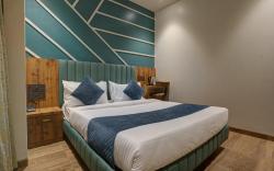 Starville Hotel
