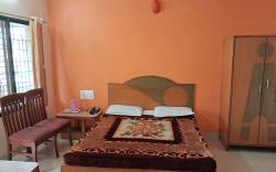 Vinayaka Deluxe Lodge