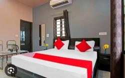 The Crown Hotel