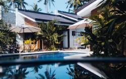 Eyy Hostel Panglao