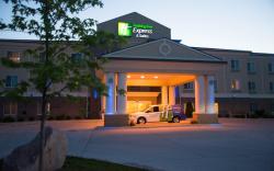 Holiday Inn Express & Suites Northwood By IHG