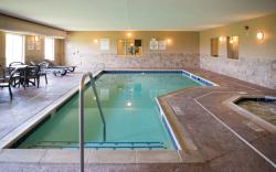 Holiday Inn Express & Suites Northwood By IHG
