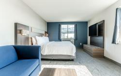 Holiday Inn Express Philadelphia Penn's Landing By IHG