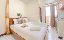Comfy Studio at Gateway Ahmad Yani Apt By Travelio