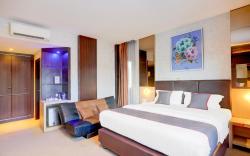 Townhouse Oak Batam near Grand Batam Mall formerly Lucky Star Hotel