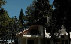Balconé Lodge