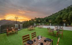 Mountain Breeze Hill Crest Kasauli