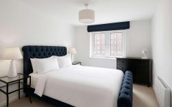 Riverside 1bd near Canary Wharf