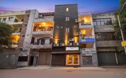 FabHotel NP International