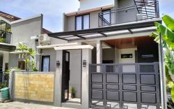 Baturiti Modern Guest House with private pool