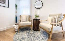 Snug Cuppin Street Apartment