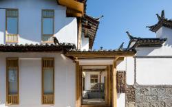 Lijiang Muqian Hotel